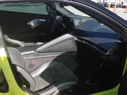 Used 2022 Chevrolet Corvette Stingray Preferred Conv w/ Z51 Performance Package image 29