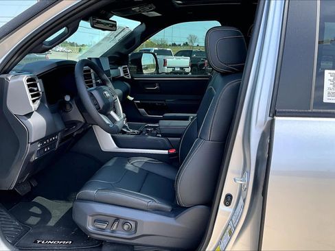 New 2026 Toyota Tundra Limited AWD/4WD image 9