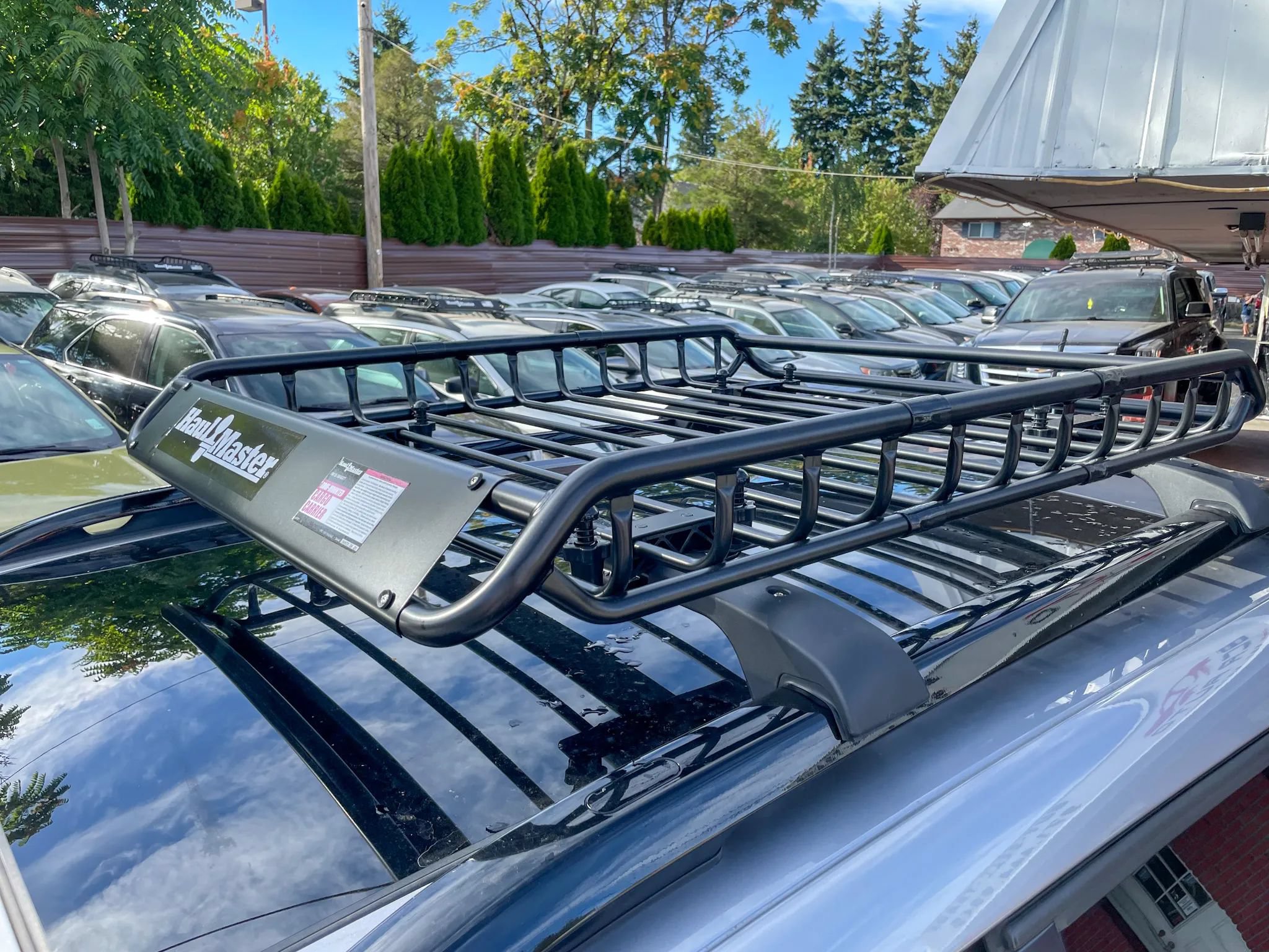 Used 2019 Jeep Cherokee Latitude Plus AWD/4WD image 36