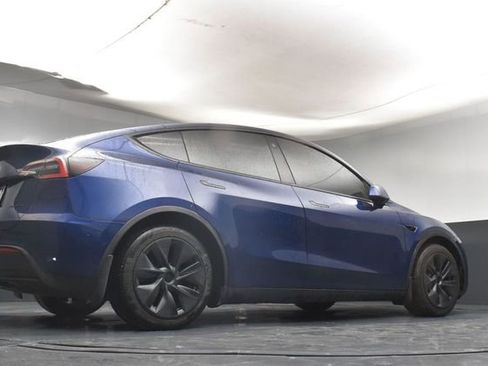 Used 2021 Tesla Model Y Long Range image 29