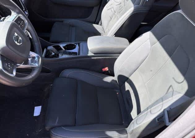 Used 2023 Volvo C40 P8 Recharge Plus w/ Climate Package AWD/4WD image 2