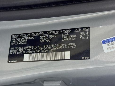 Used 2024 Volvo XC60 B5 Core w/ Protection Package AWD/4WD image 32