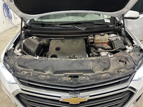 Used 2018 Chevrolet Traverse Premier FWD image 35