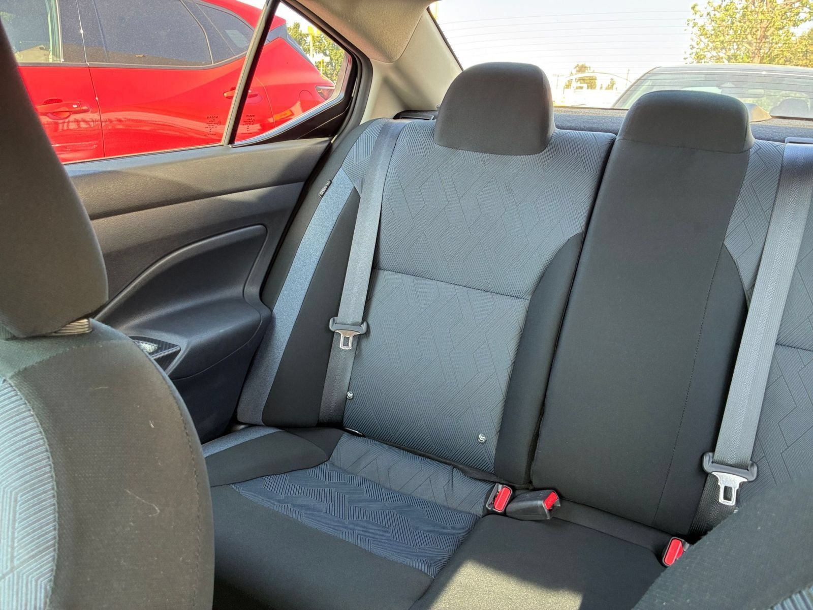 Used 2025 Nissan Versa SV FWD image 36