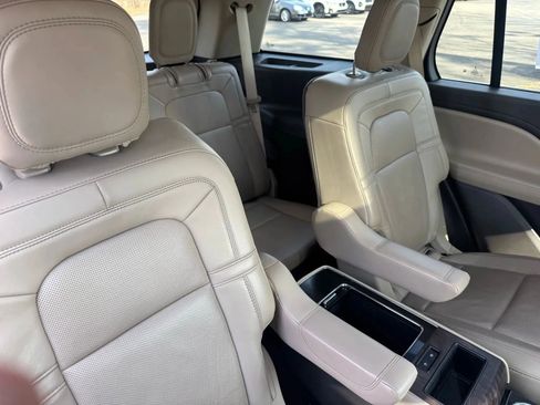 Used 2020 Lincoln Aviator Reserve w/ Equipment Group 201A image 25