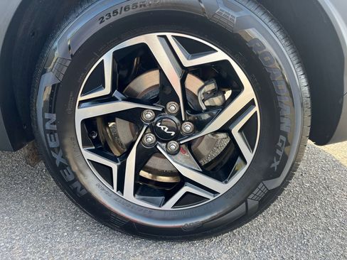 Used 2023 Kia Sportage LX image 31