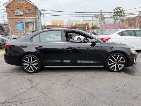 Used 2013 Volkswagen Jetta GLI Autobahn FWD image 8