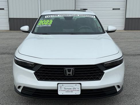 Used 2023 Honda Accord EX image 2