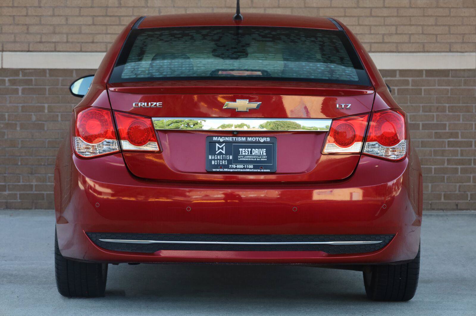 Used 2014 Chevrolet Cruze LTZ w/ Sun, Sound and Sport Package FWD image 10