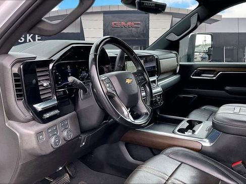 Certified 2024 Chevrolet Silverado 2500 High Country w/ Technology Package AWD/4WD image 13
