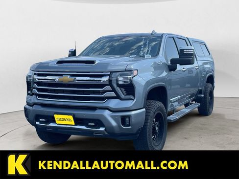 Used 2024 Chevrolet Silverado 3500 High Country w/ High Country Premium Package AWD/4WD image 1