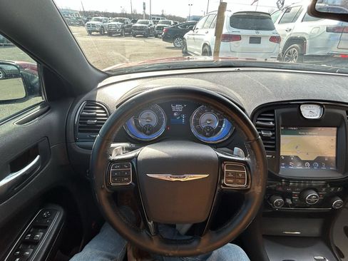 Used 2013 Chrysler 300 S image 29
