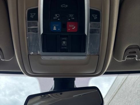 Used 2022 RAM 3500 Laramie AWD/4WD image 19