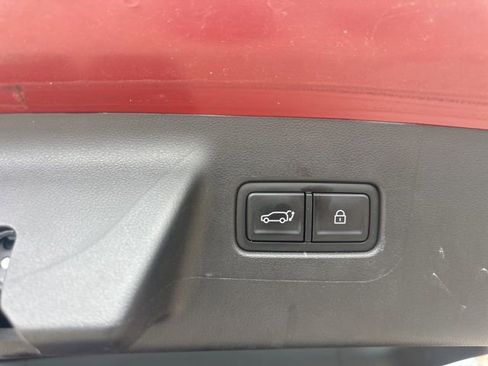 Used 2025 Hyundai Santa Fe SEL FWD image 46