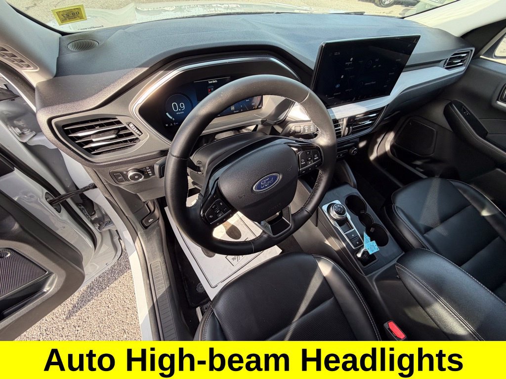 Certified 2025 Ford Escape Platinum AWD/4WD image 12
