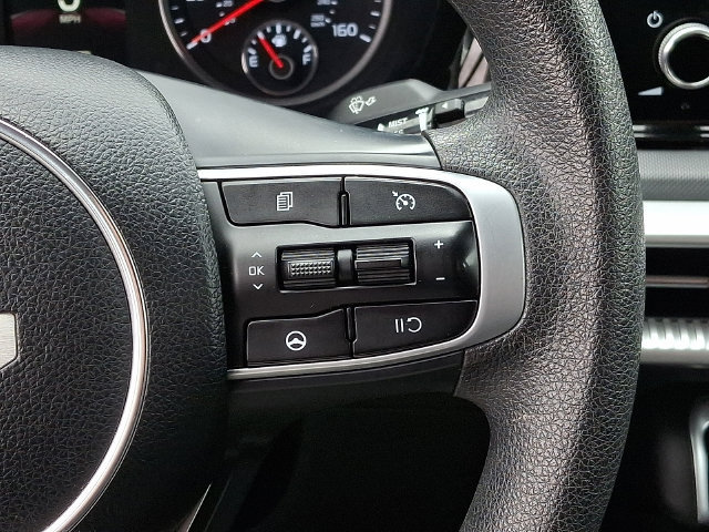 Used 2023 Kia K5 LXS FWD image 21