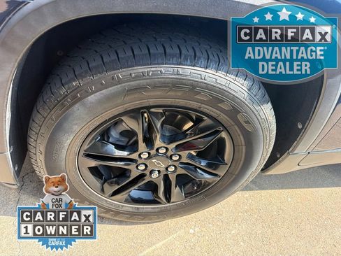 Used 2022 Chevrolet Traverse LS w/ Midnight/Sport Edition FWD image 7
