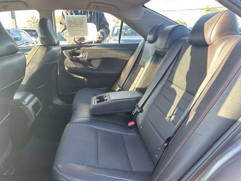 Used 2017 Toyota Camry SE image 21