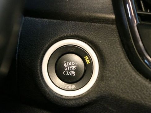 Used 2016 Chrysler 200 S AWD/4WD image 23