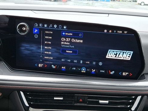 Used 2025 Chevrolet Suburban RST w/ Comfort Package AWD/4WD image 17