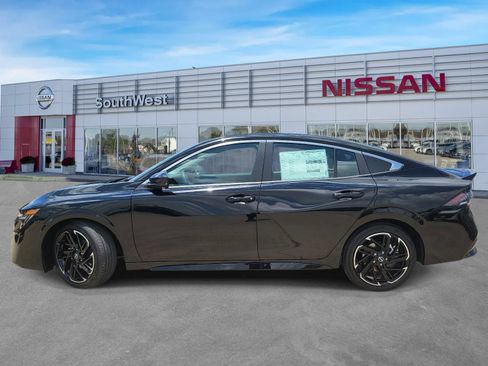 New 2026 Nissan Sentra SR FWD image 8