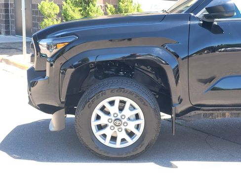 Used 2024 Toyota Tacoma SR AWD/4WD image 10