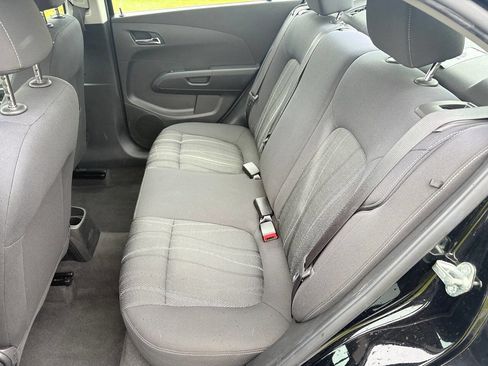 Used 2017 Chevrolet Sonic LT FWD image 5