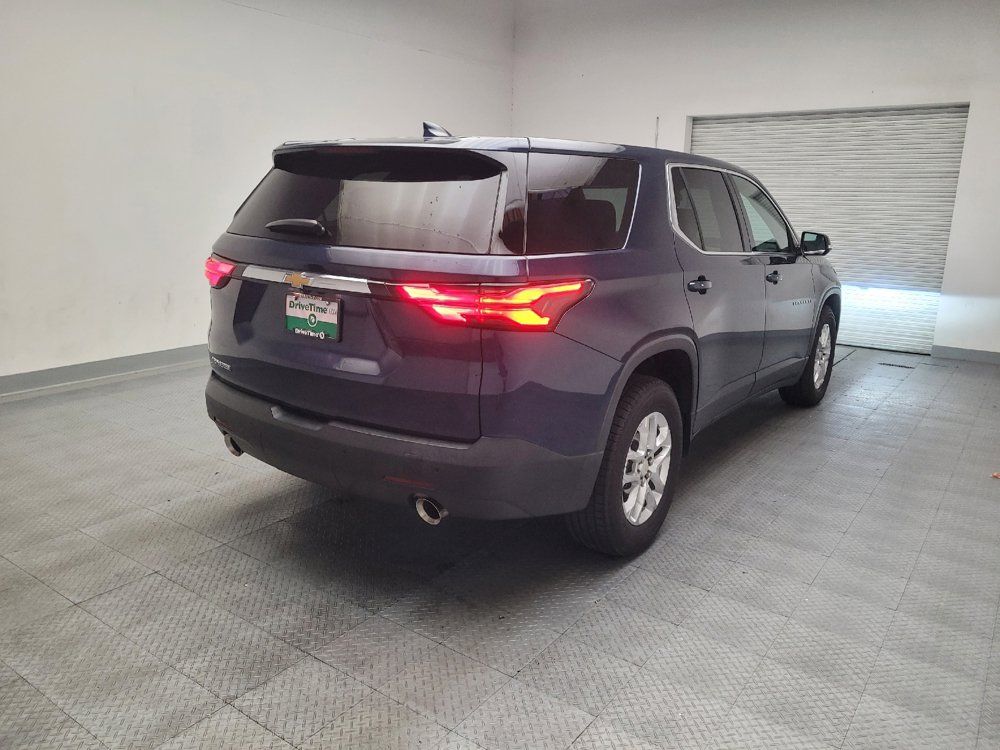 Used 2022 Chevrolet Traverse LS FWD image 9