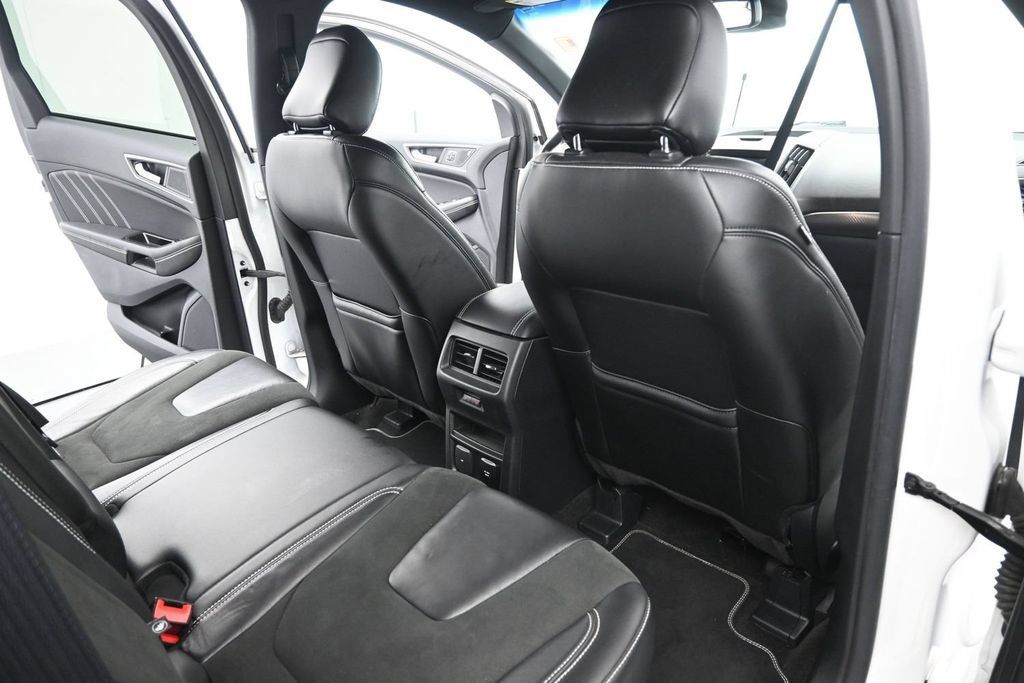 Used 2020 Ford Edge ST w/ Equipment Group 401A AWD/4WD image 20