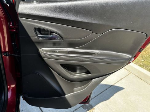 Used 2019 Buick Encore Preferred image 27