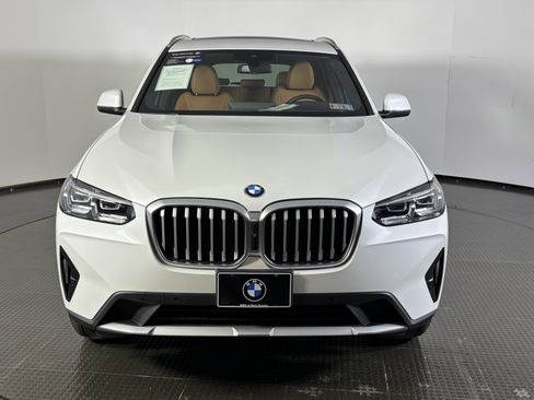 Used 2024 BMW X3 xDrive30i w/ Premium Package w/ZPA AWD/4WD image 2
