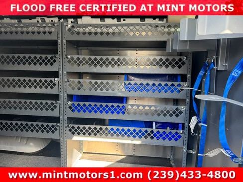 Used 2023 GMC Savana 2500 image 3