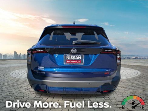 New 2026 Nissan Kicks SR image 5