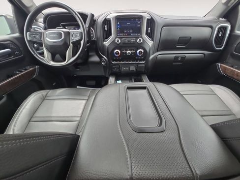 Used 2022 GMC Sierra 1500 Denali w/ Denali Premium Package AWD/4WD image 10