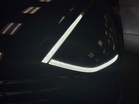 Certified 2023 Hyundai Sonata Limited w/ Cargo Package image 10