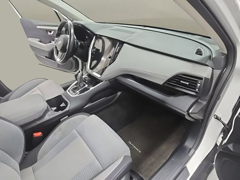 Used 2023 Subaru Outback Premium AWD/4WD image 19