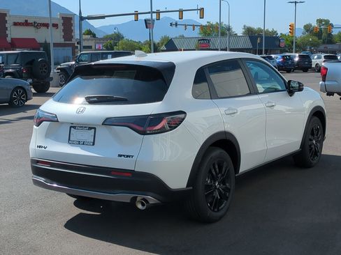 New 2026 Honda HR-V Sport image 3