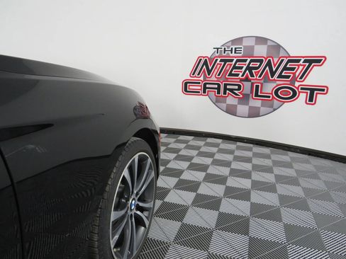 Used 2017 BMW 230i Convertible RWD image 25