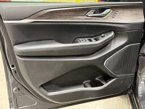 New 2026 Jeep Grand Cherokee Limited image 20