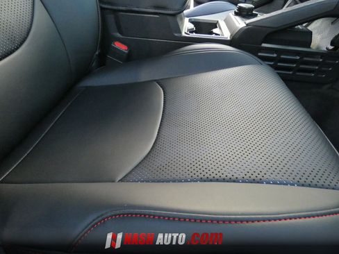 Used 2025 Toyota Tacoma TRD Sport AWD/4WD image 66