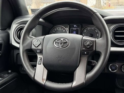 Used 2017 Toyota Tacoma TRD Pro image 9