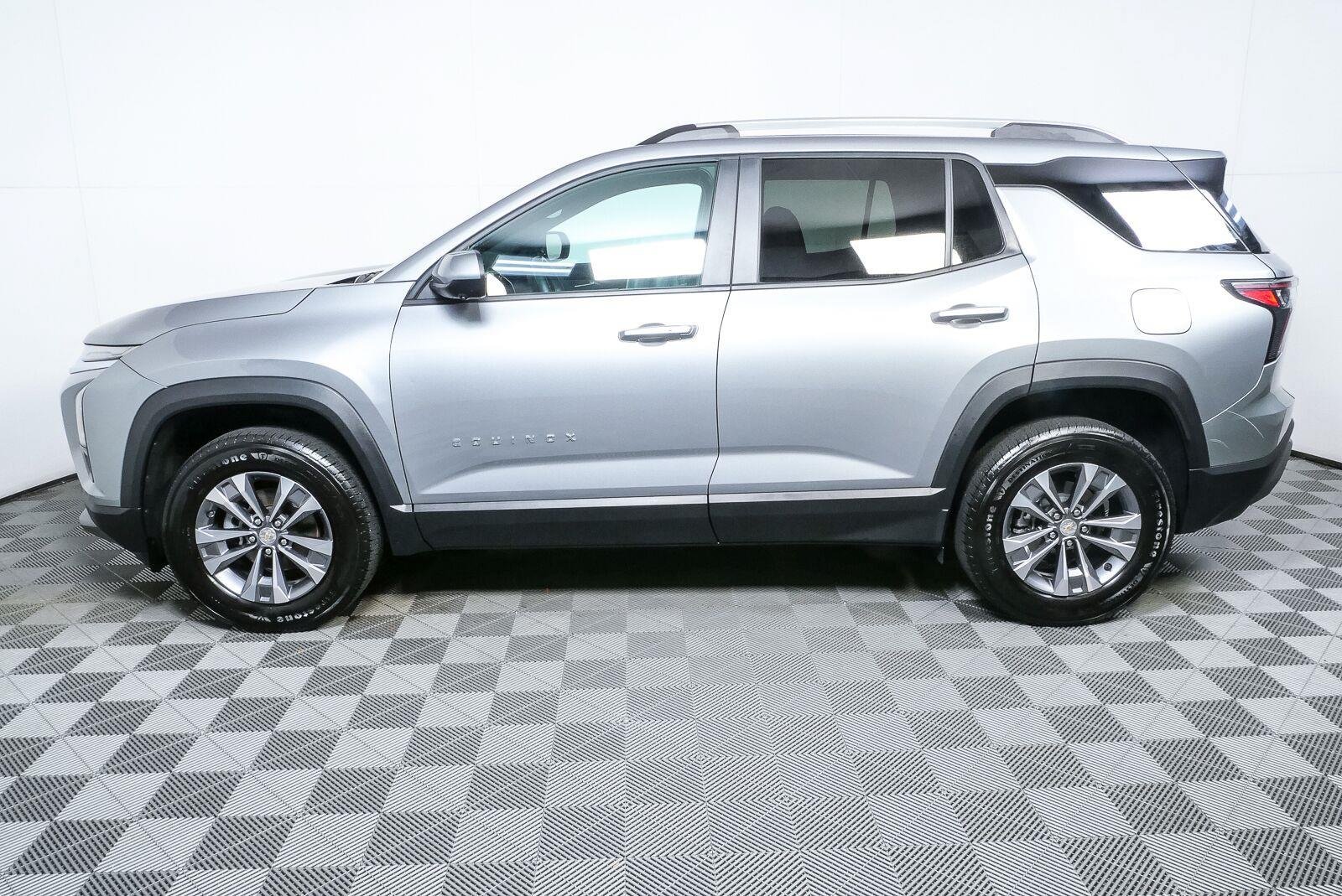 Certified 2025 Chevrolet Equinox LT w/ Convenience Package II FWD image 29