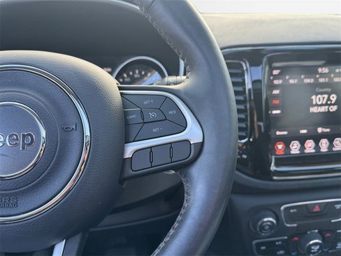 Certified 2019 Jeep Compass Limited image 17