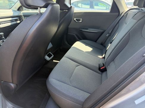 Used 2025 Kia K4 LXS image 24