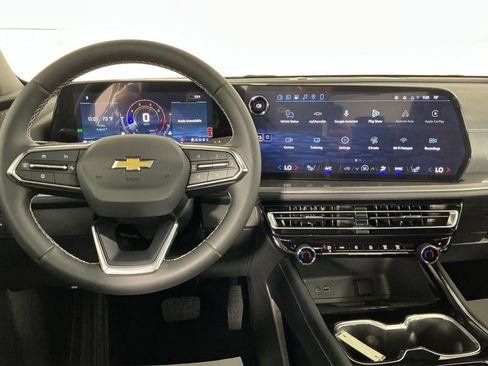 New 2027 Chevrolet Traverse LT w/ Sun and Wheel Package AWD/4WD image 20