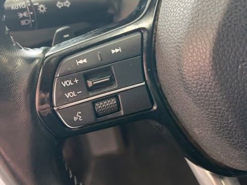 Used 2023 Honda Accord Touring image 7