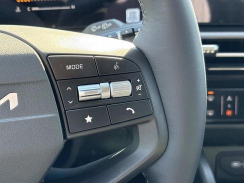 New 2026 Kia Sportage LX image 23