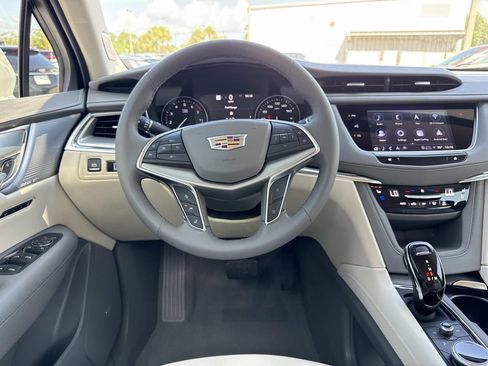 New 2026 Cadillac XT5 Premium Luxury w/ Driver Assist Package FWD image 17