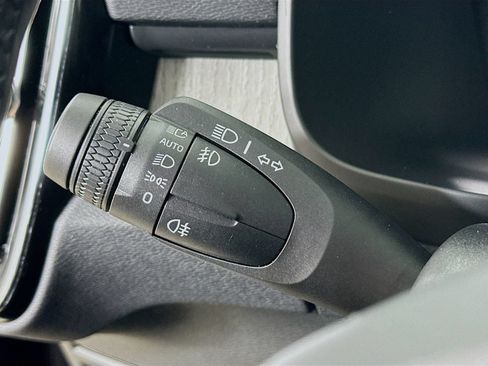 Used 2026 Volvo XC40 B5 Plus AWD/4WD image 20