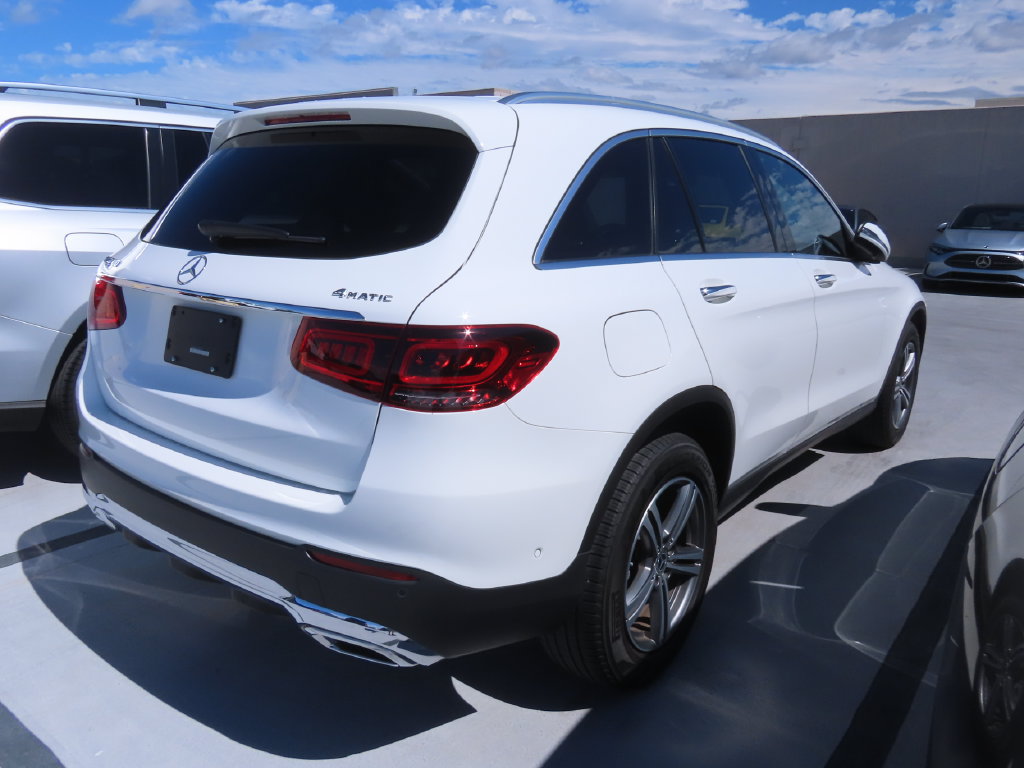 Certified 2020 Mercedes-Benz GLC 300 4MATIC image 4